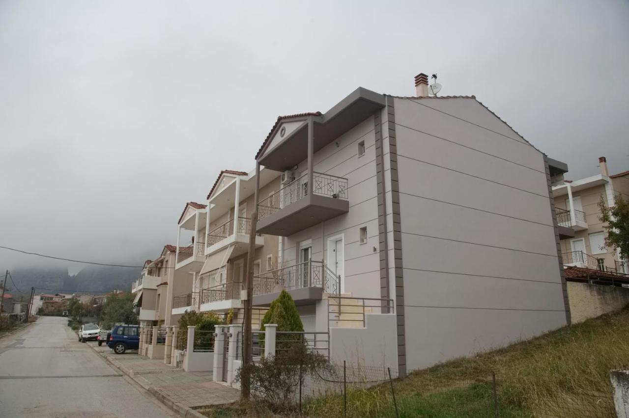 Βίλα Ρόζι Kalampáka Buitenkant foto